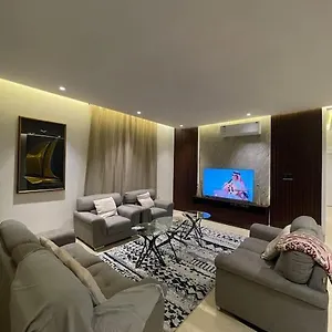 شقة شقة فاخرة موقف خاص دخول ذكي 3 غرف نوم B1, الرياض